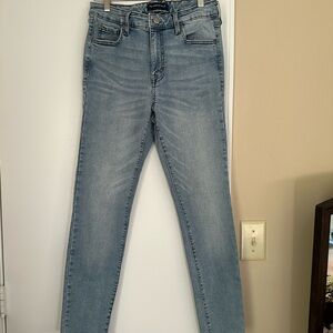Aeropostale Women's Light Blue Skinny Jeans